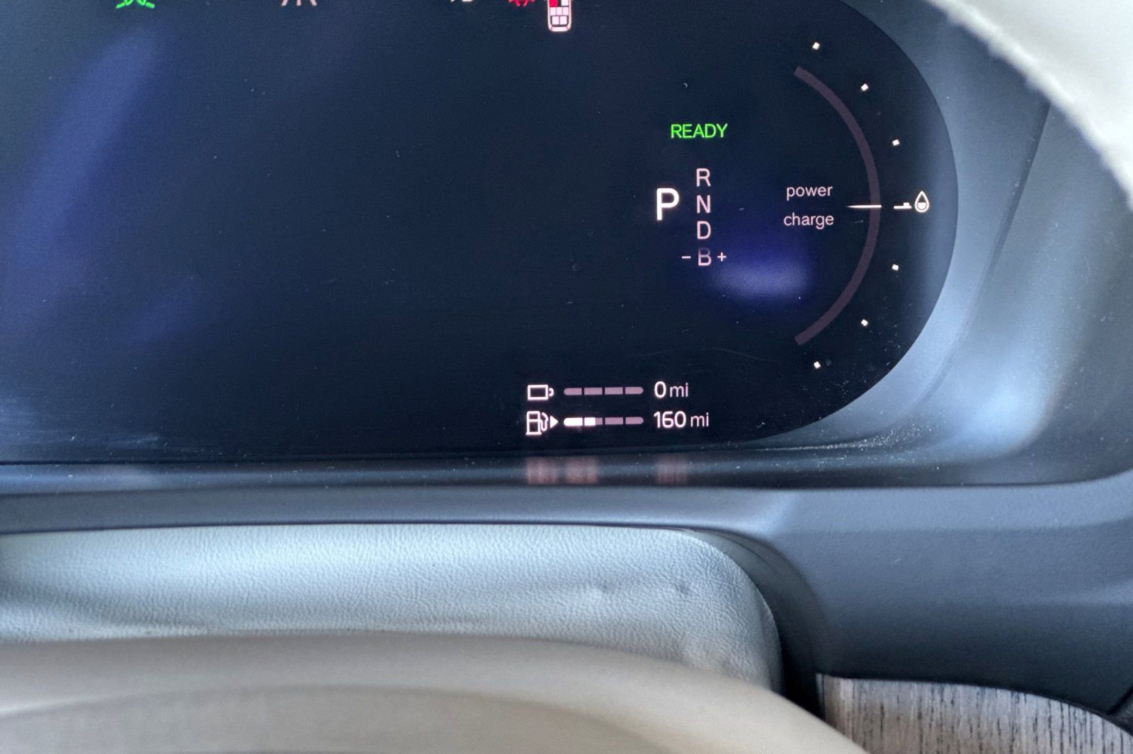 Certified 2024 Volvo XC90 T8 Plus w/ Protection Package Premier image 30