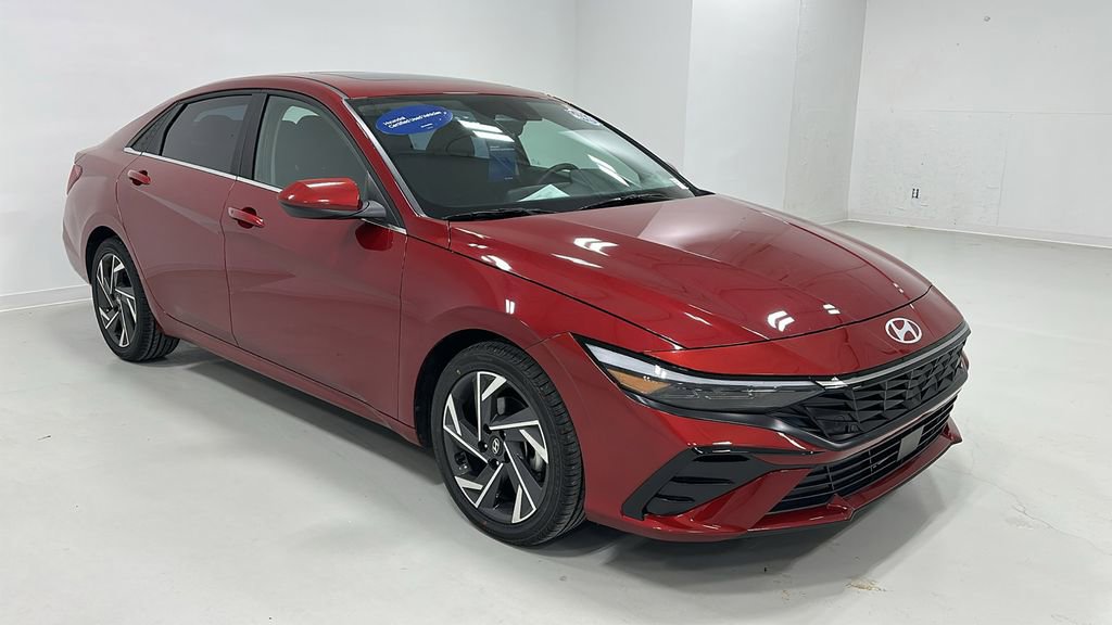 Certified 2024 Hyundai Elantra SEL w/ Convenience Package image 7