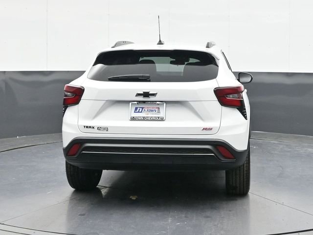 New 2026 Chevrolet Trax RS w/ Sunroof Package image 10