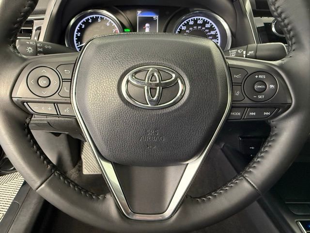 Used 2020 Toyota Camry SE w/ Convenience Package FWD image 18