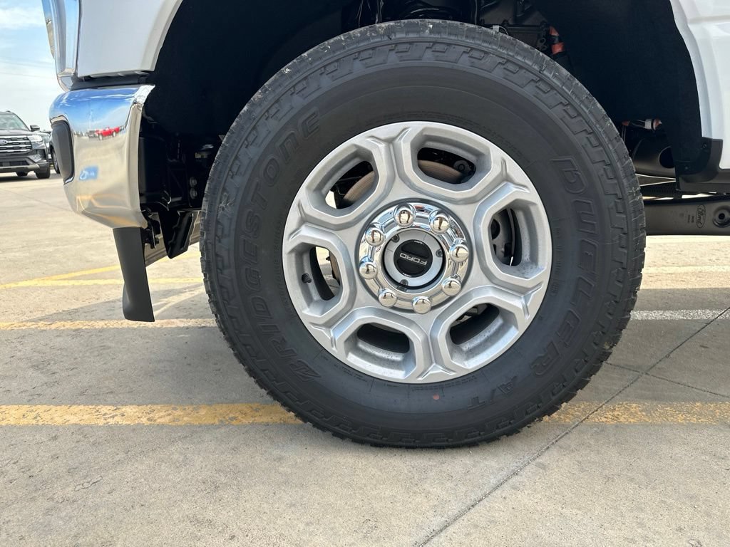New 2026 Ford F350 XLT w/ XLT Premium Package AWD/4WD image 39