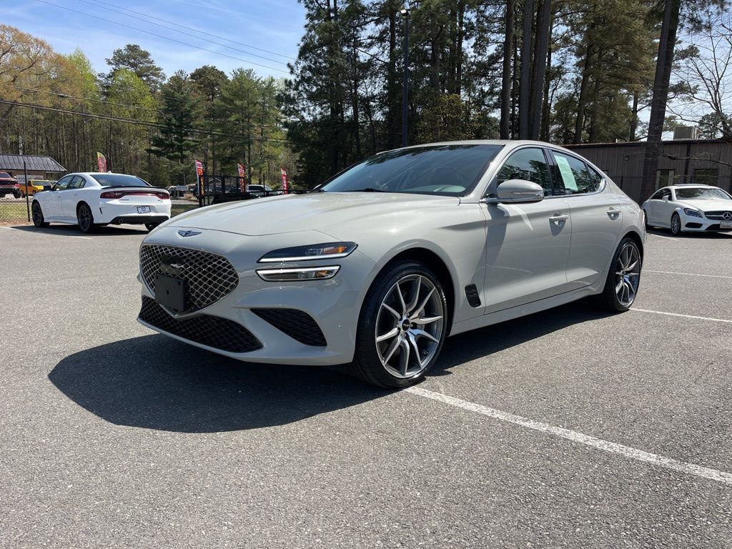 Used 2025 Genesis G70 2.5T image 2