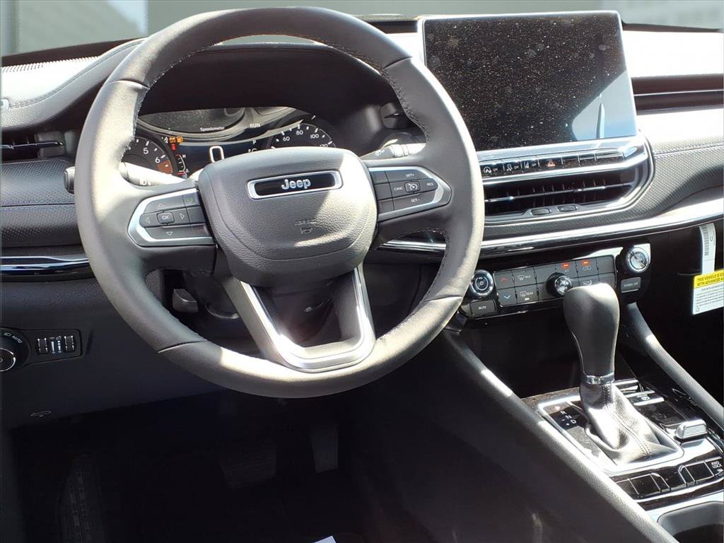 New 2026 Jeep Compass Latitude AWD/4WD image 9