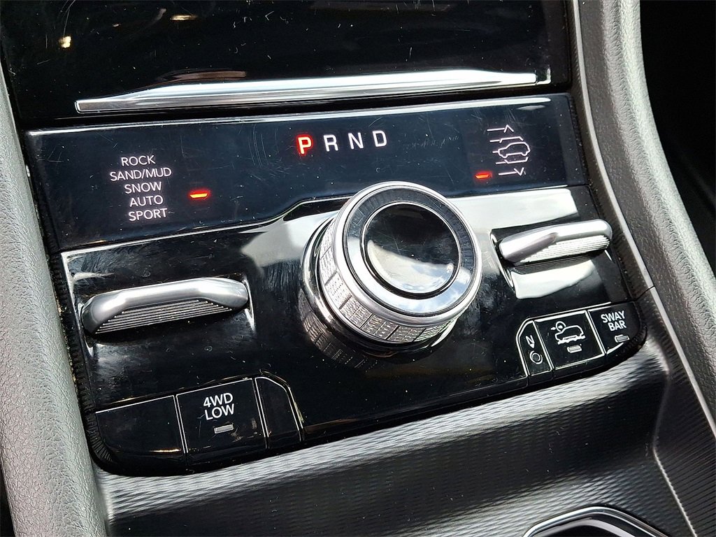 Used 2023 Jeep Grand Cherokee Trailhawk image 12