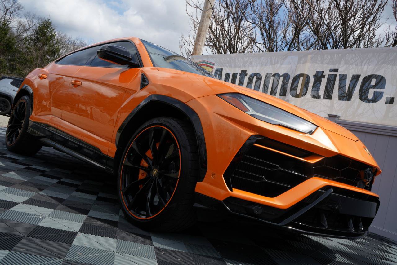 Used 2022 Lamborghini Urus AWD/4WD image 92