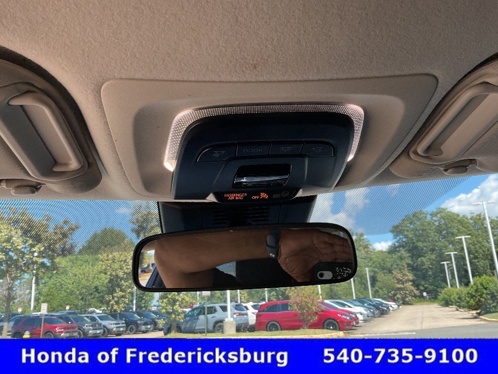 Used 2024 Toyota Corolla LE FWD image 38
