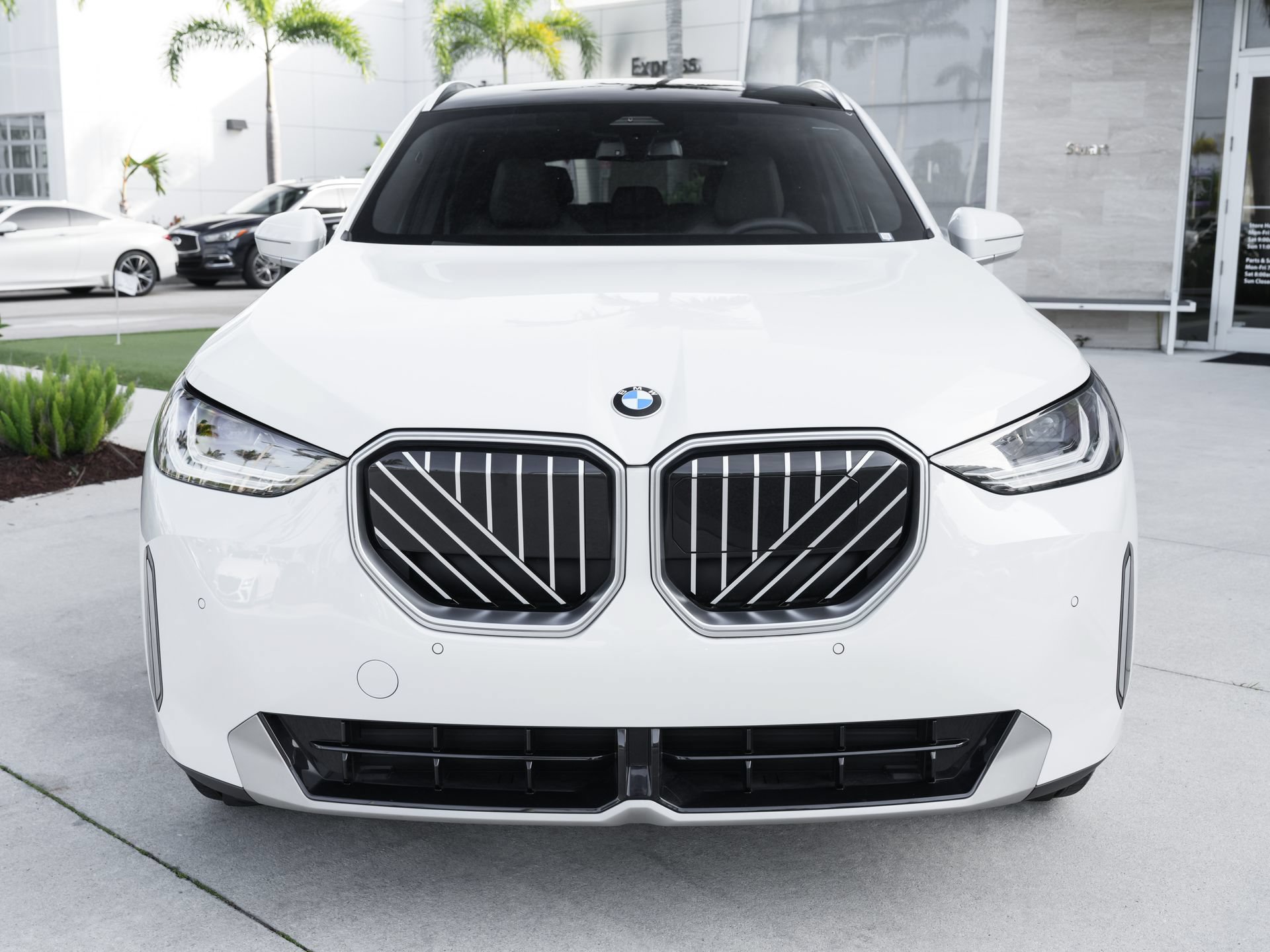 Used 2025 BMW X3 xDrive30i w/ Convenience Package AWD/4WD image 4