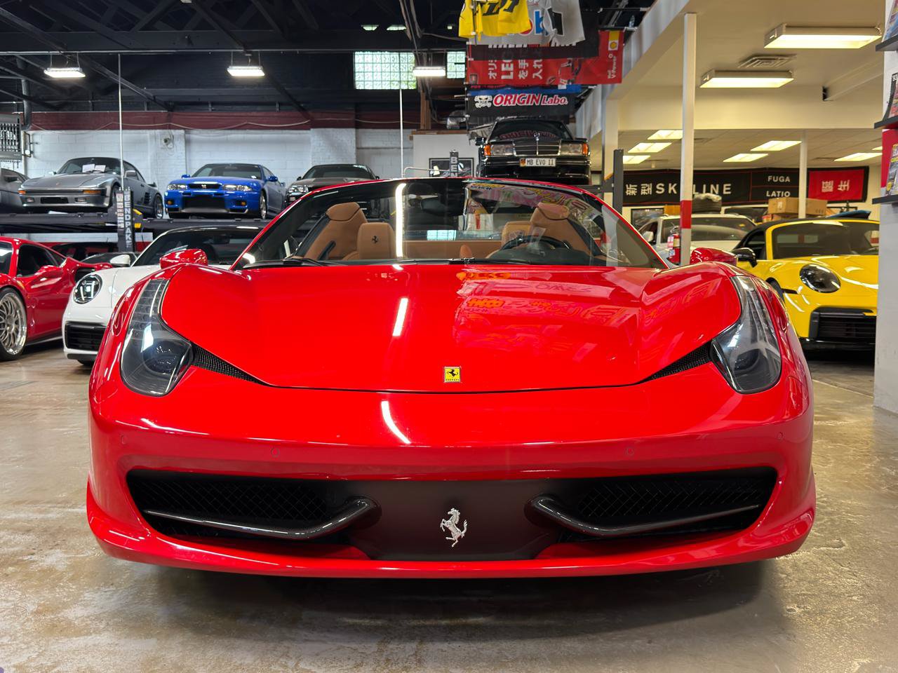 Used 2014 Ferrari 458 Spider RWD image 2