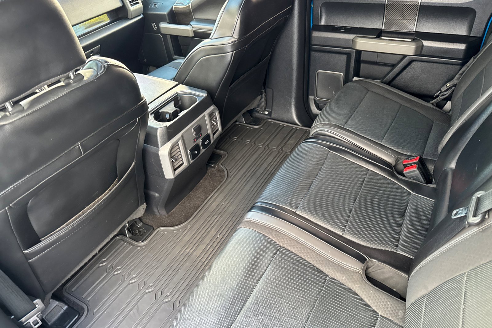 Used 2019 Ford F150 Raptor w/ Equipment Group 802A Luxury image 13