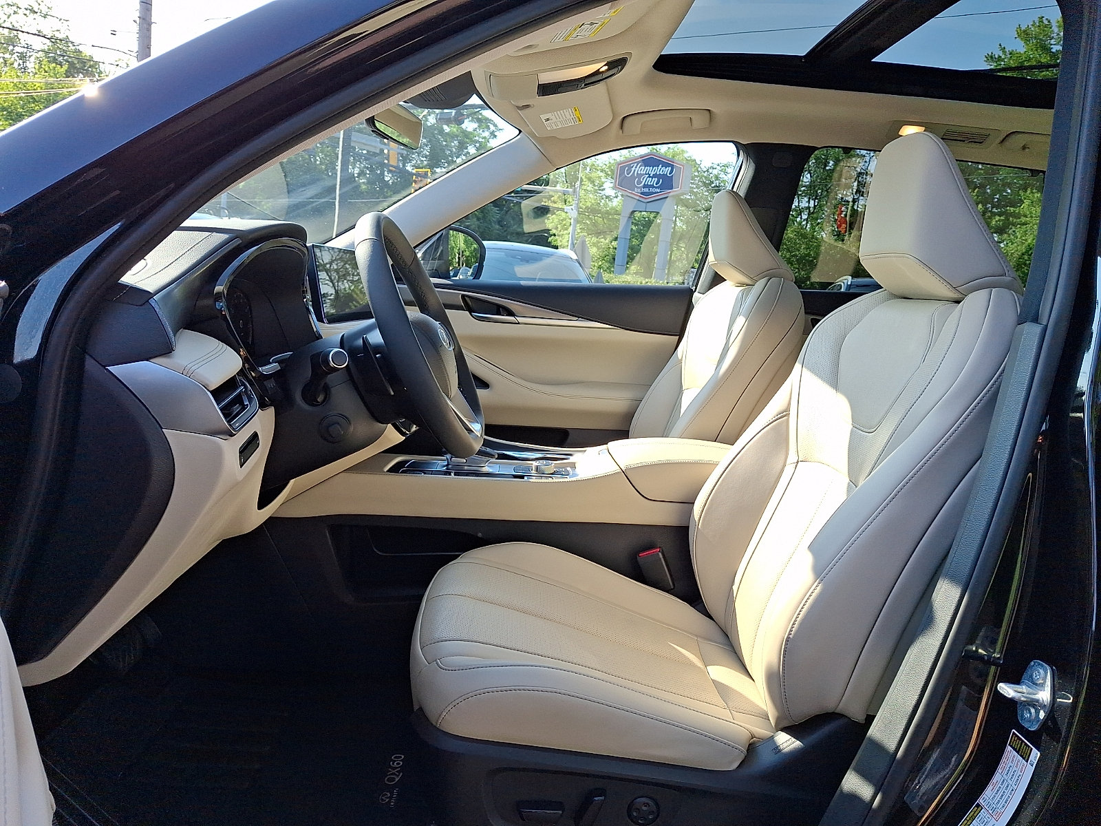 Certified 2023 INFINITI QX60 Luxe AWD/4WD image 14