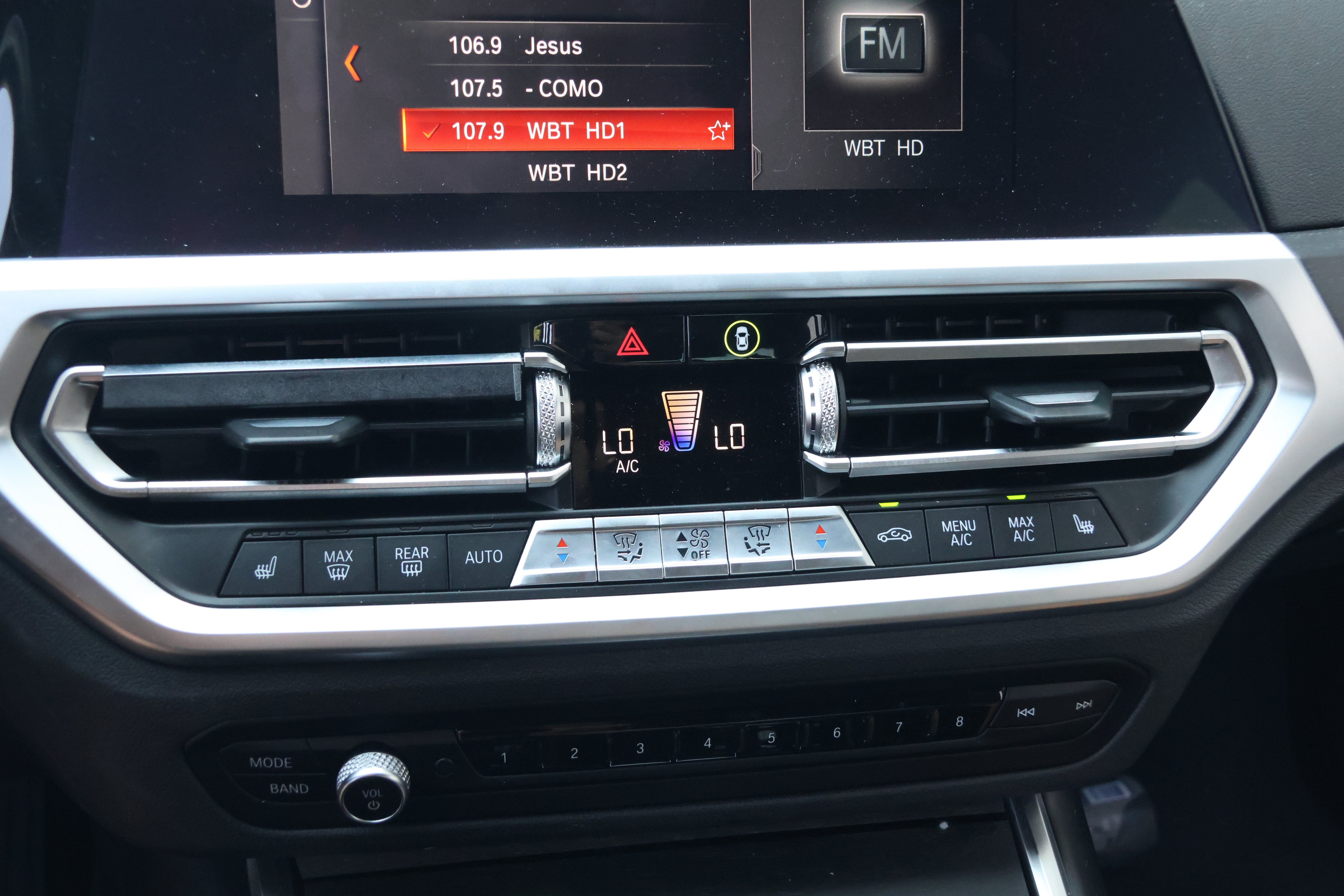 Used 2020 BMW 330i Sedan w/ Driving Assistance Package RWD image 24
