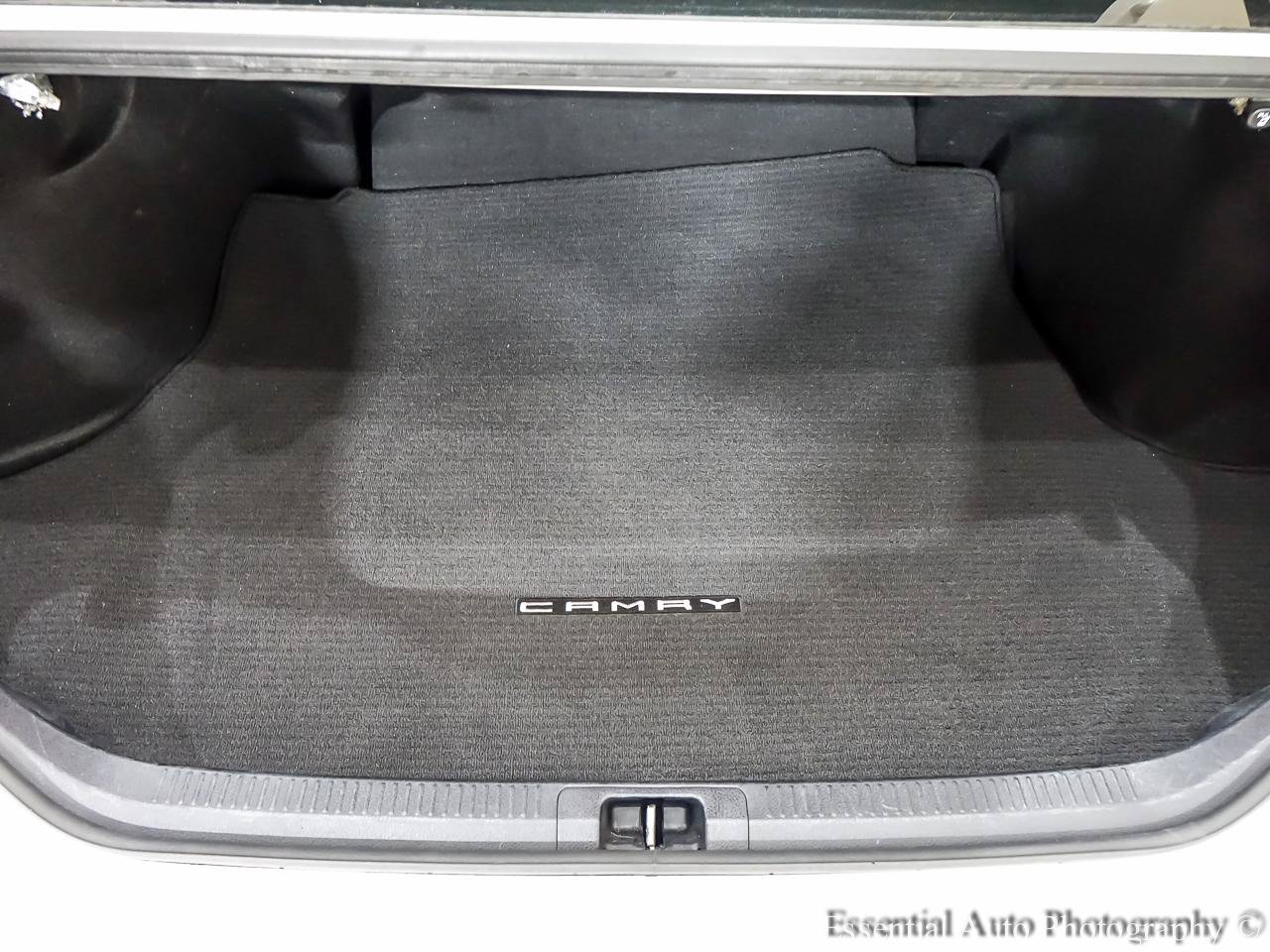 Used 2023 Toyota Camry SE w/ Cold Weather Package AWD/4WD image 28