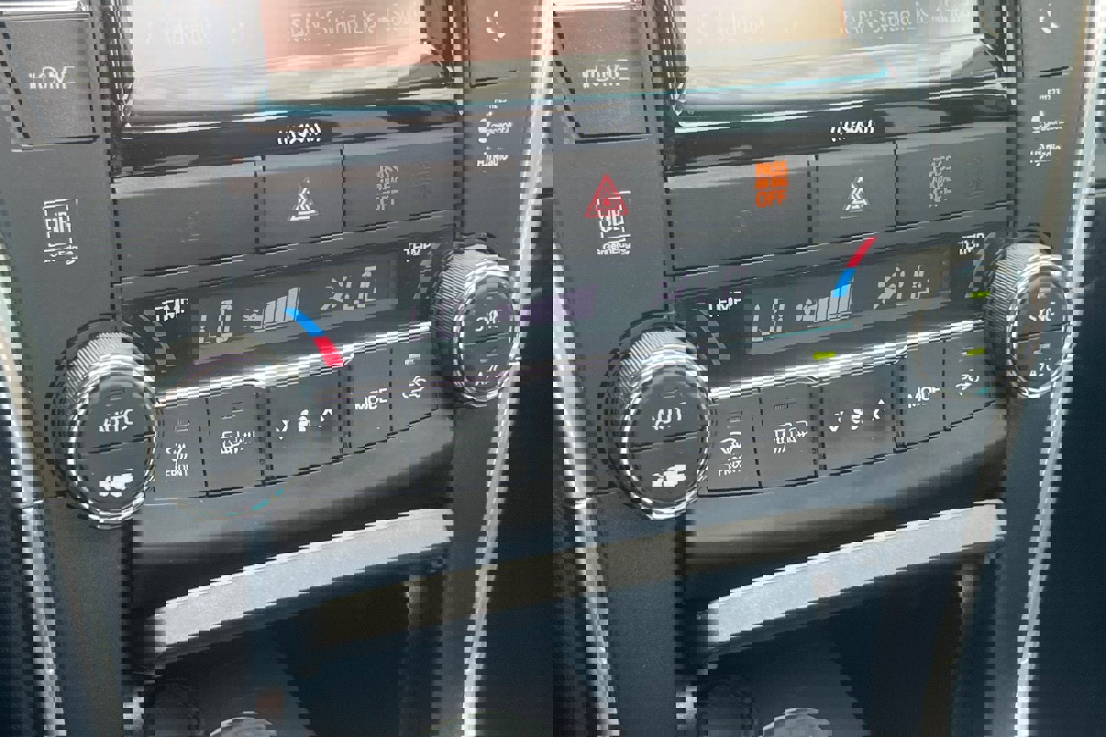 Certified 2017 Toyota Camry XLE w/ Moonroof Package image 19