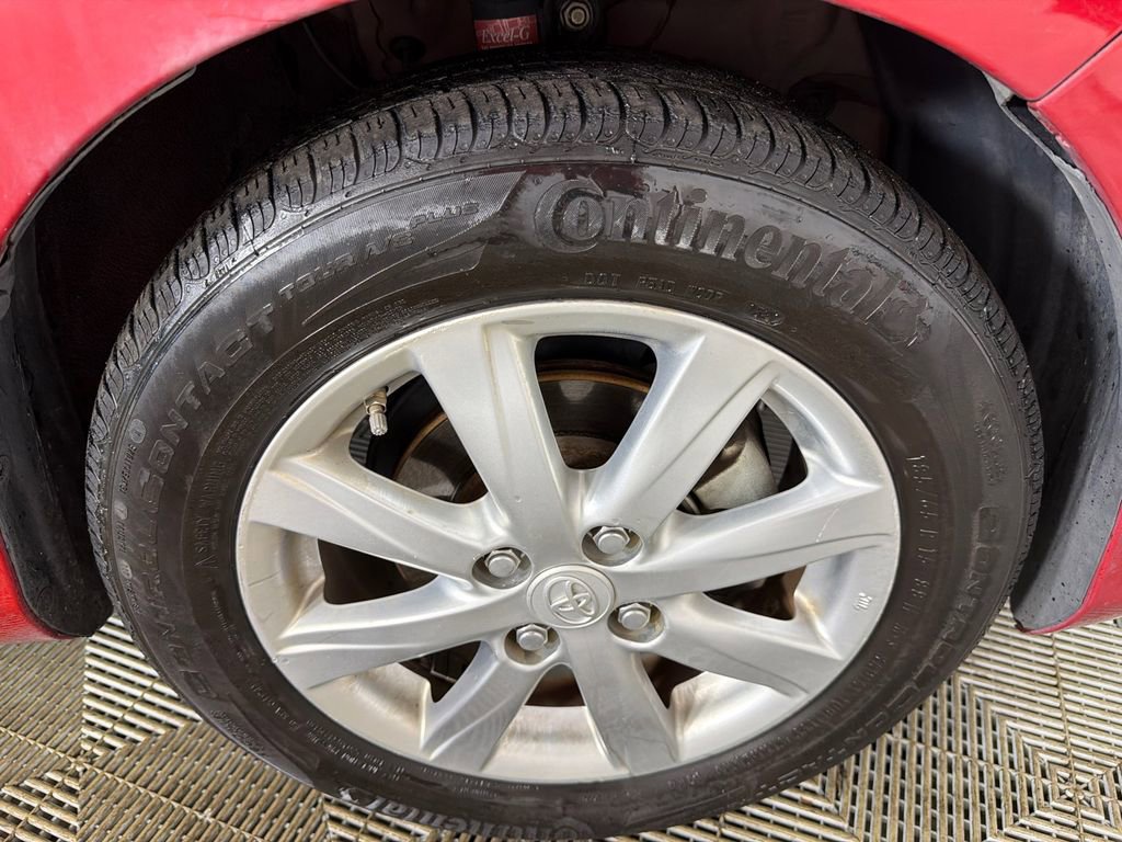 Used 2017 Toyota Yaris LE image 12