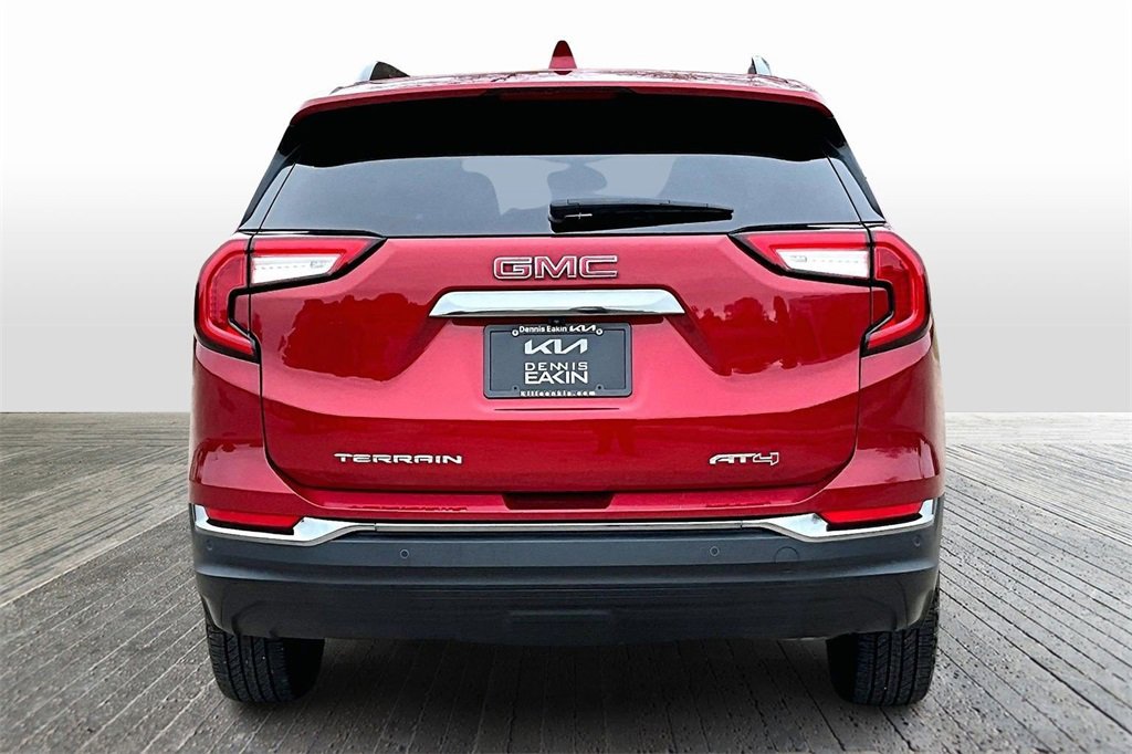 Used 2024 GMC Terrain AT4 w/ Infotainment Package II image 4