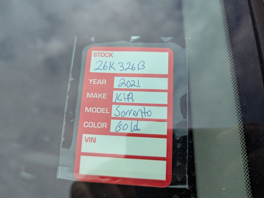 Used 2021 Kia Sorento S image 11
