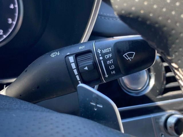 Used 2023 Genesis G70 2.0T image 43