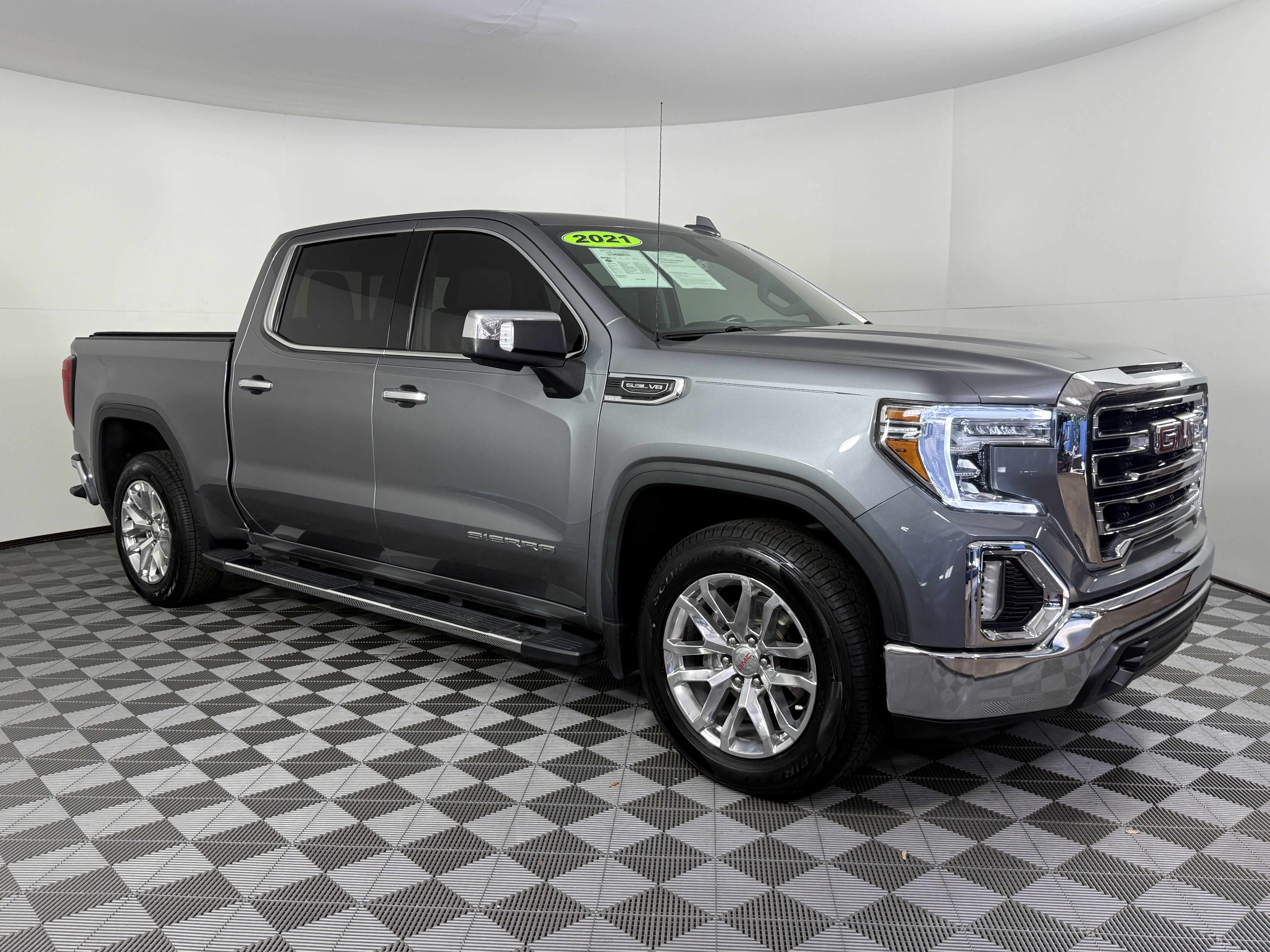 Used 2021 GMC Sierra 1500 SLT w/ SLT Premium Package RWD image 1
