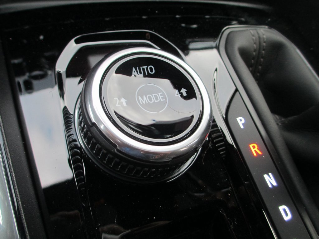 New 2026 GMC Canyon Elevation w/ Convenience Package image 17