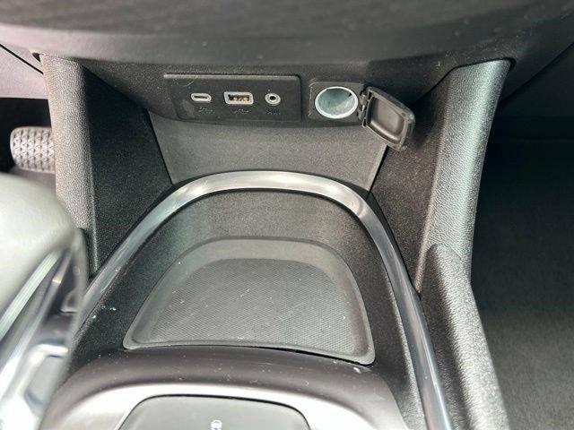 Used 2022 Chevrolet Malibu LT FWD image 29