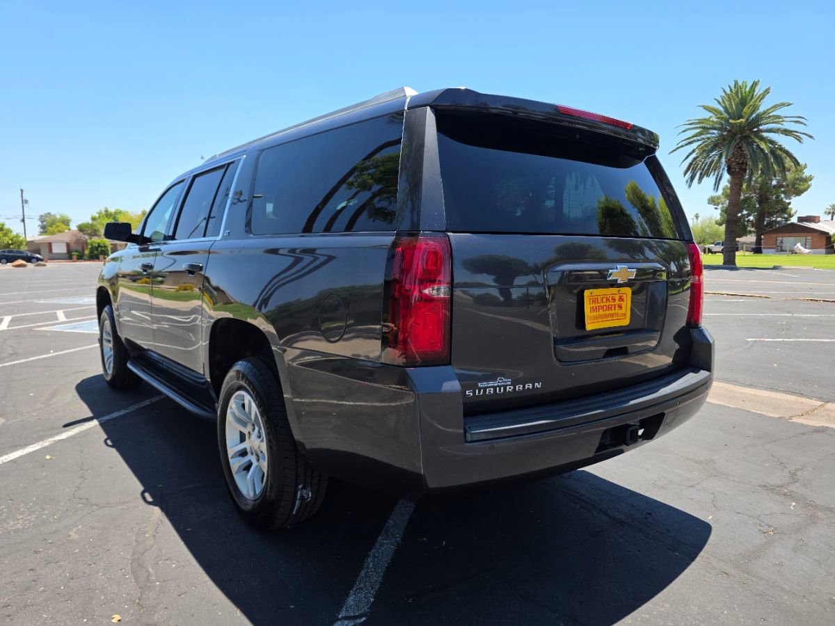 Used 2018 Chevrolet Suburban LT RWD image 8