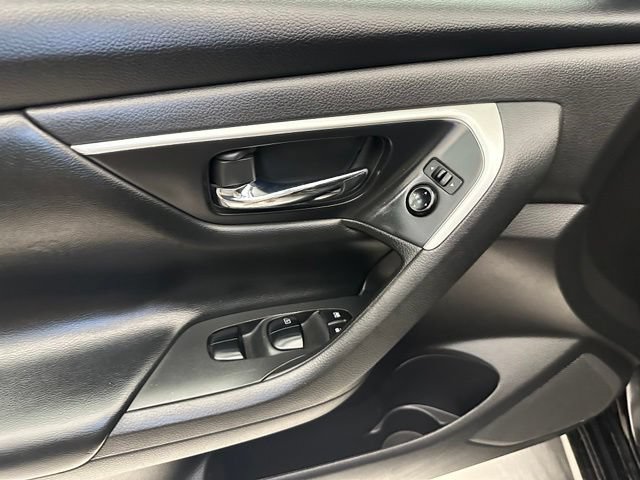 Used 2016 Nissan Altima 2.5 FWD image 22