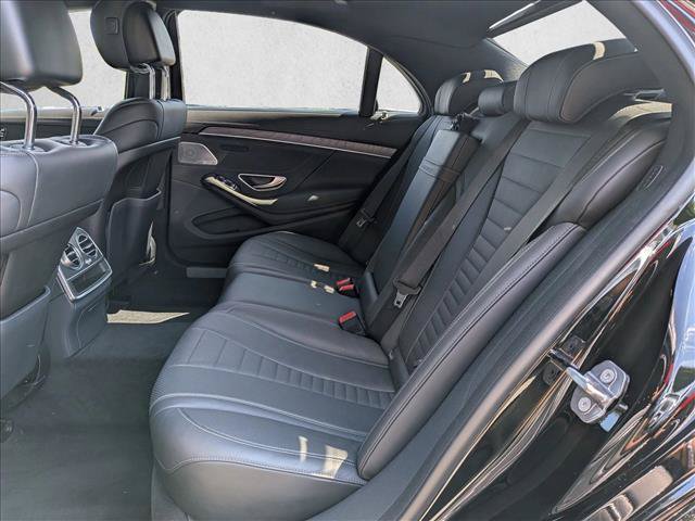 Used 2018 Mercedes-Benz S 560 Sedan image 18