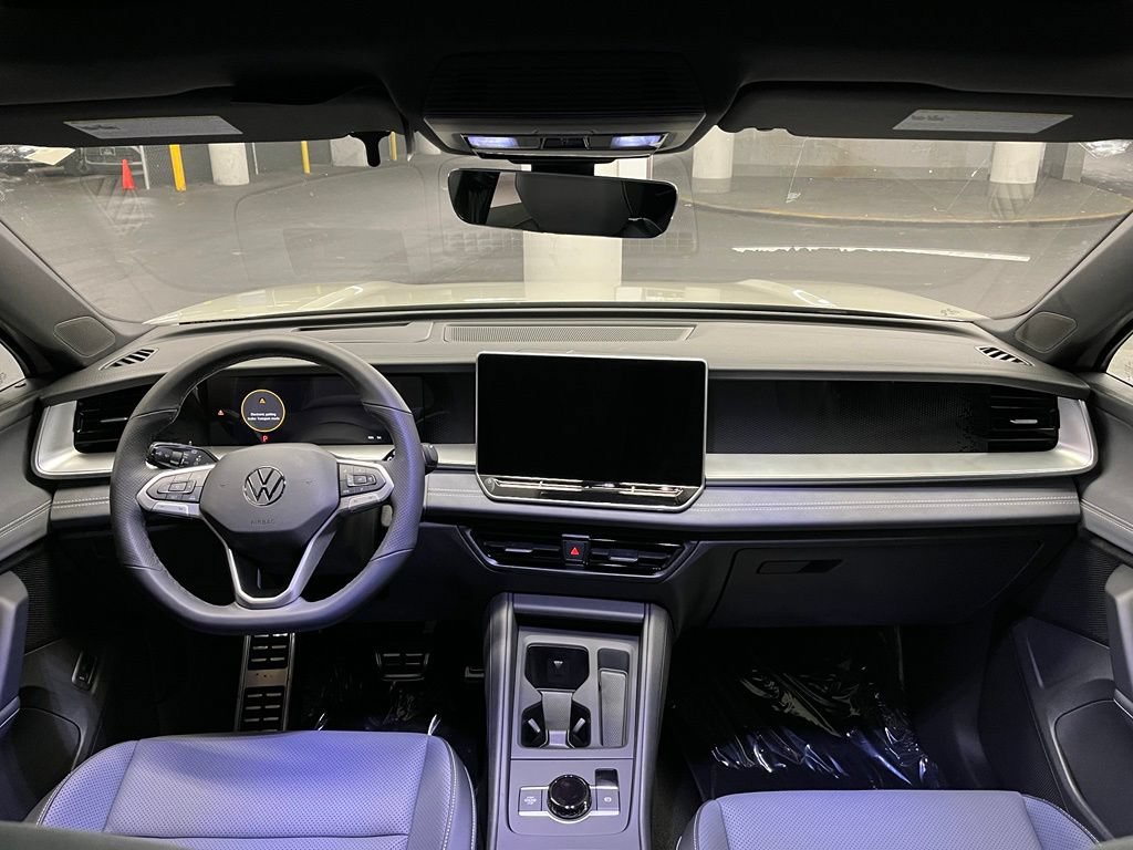 New 2026 Volkswagen Tiguan SE R-Line AWD/4WD image 7