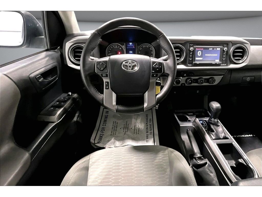 Used 2017 Toyota Tacoma SR5 w/ Tow Package image 7