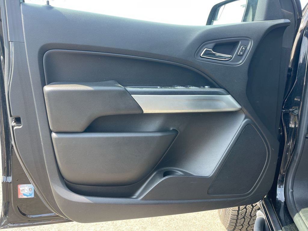Used 2020 Chevrolet Colorado ZR2 w/ ZR2 Midnight Special Edition image 24