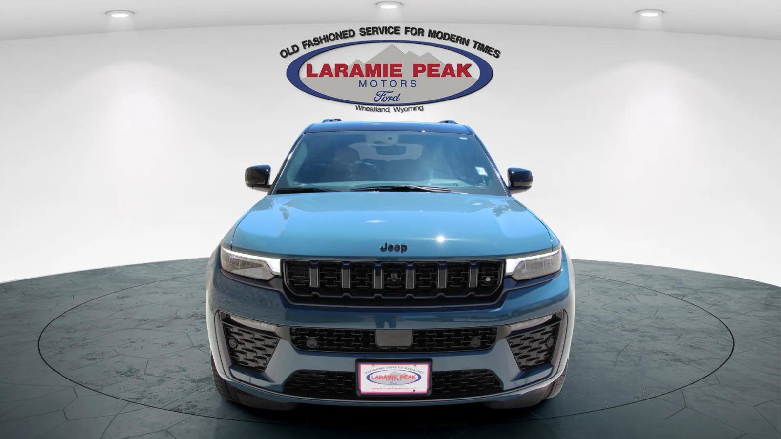 Used 2026 Jeep Grand Cherokee L Summit AWD/4WD image 8