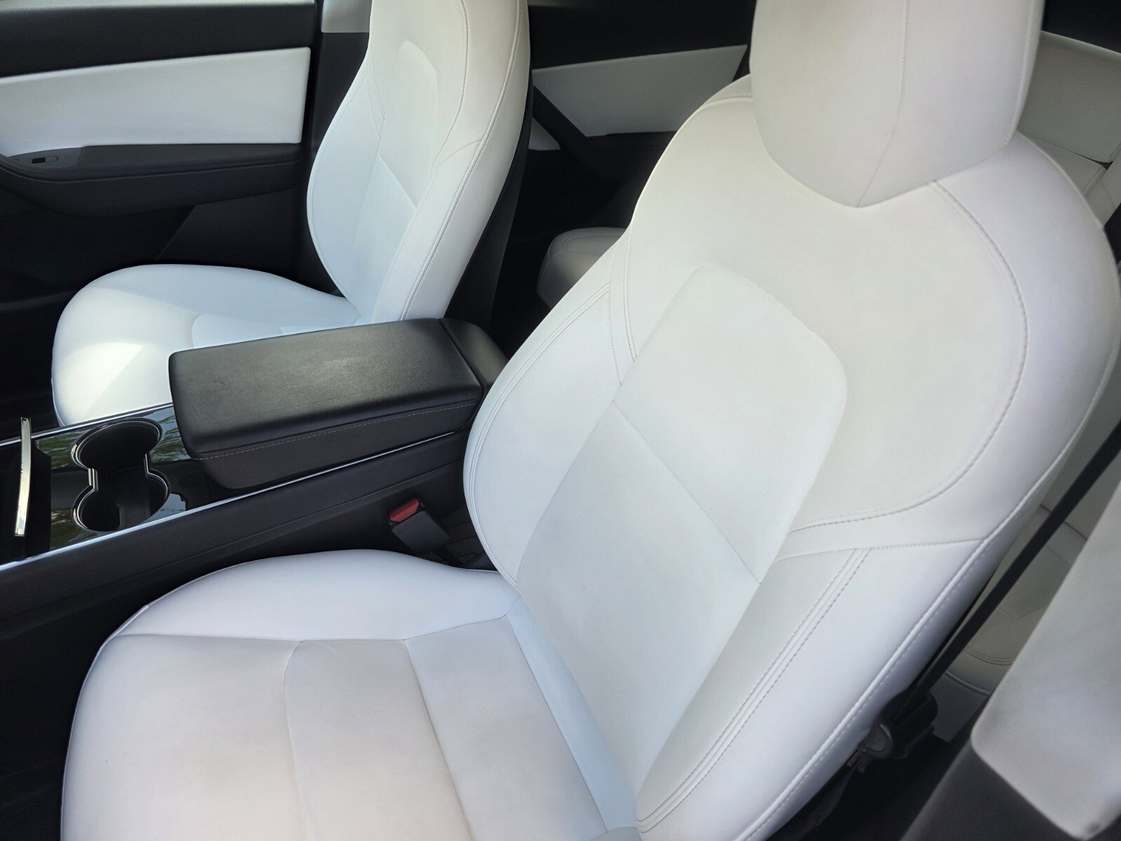 Used 2020 Tesla Model Y Performance image 12