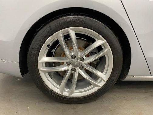 Used 2015 Audi A8 4.0T w/ Premium Package AWD/4WD image 18