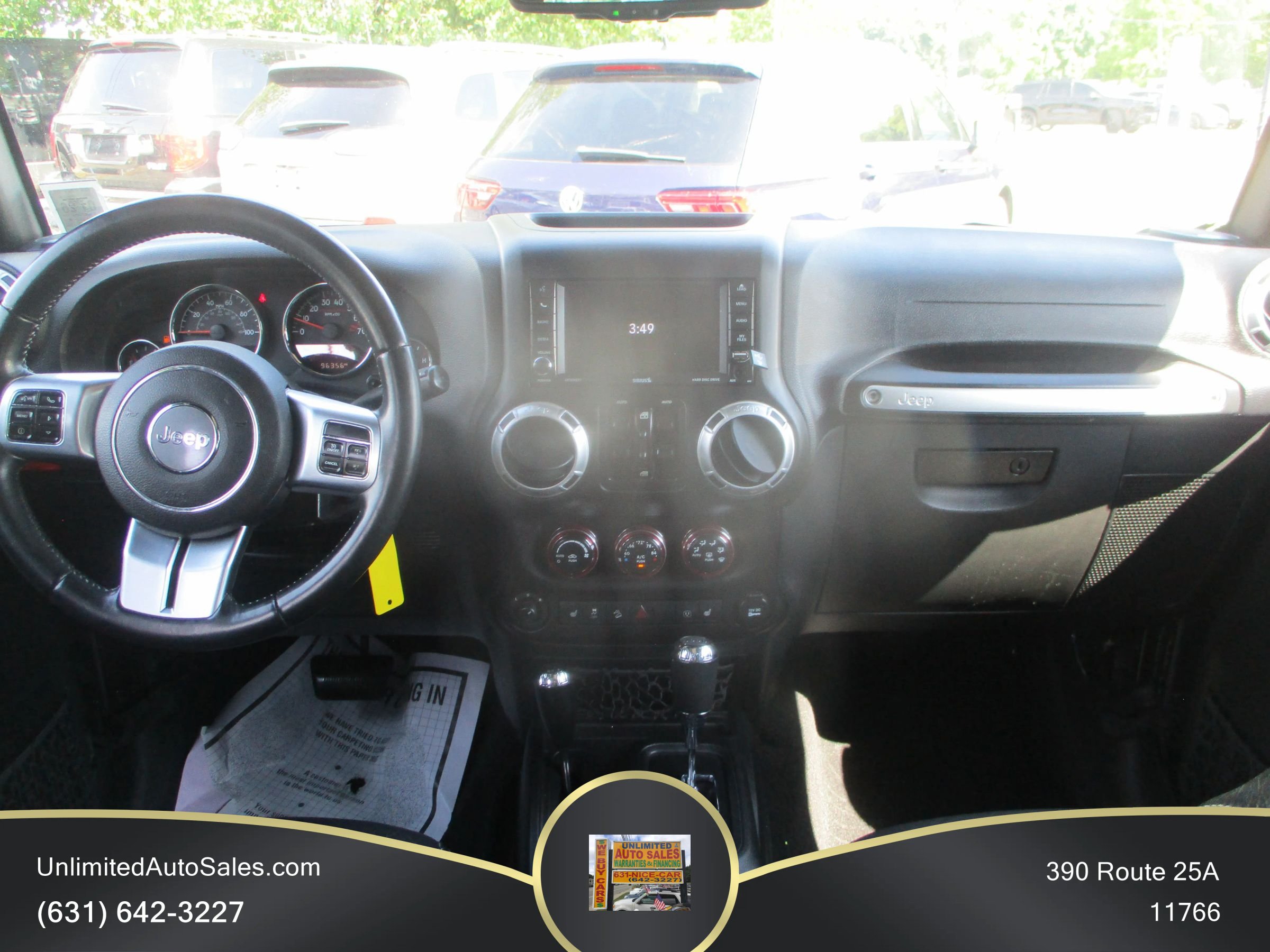 Used 2015 Jeep Wrangler Unlimited Rubicon AWD/4WD image 7