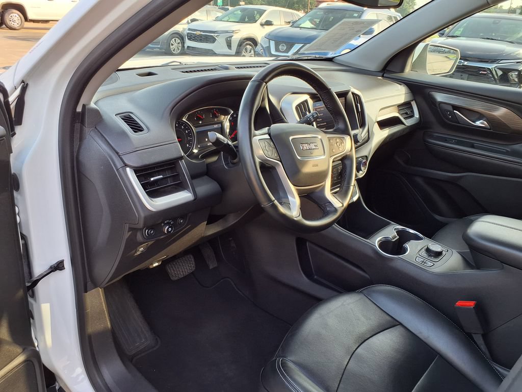 Used 2024 GMC Terrain SLT AWD/4WD image 20