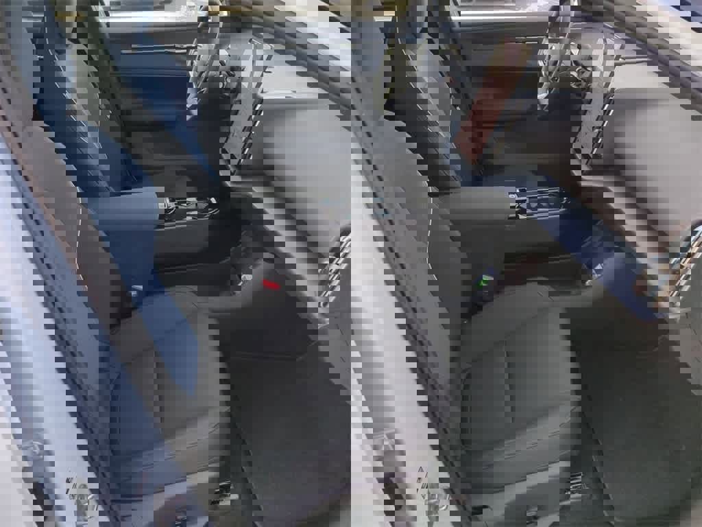 New 2025 Volvo EX30 Plus w/ Climate Package image 14