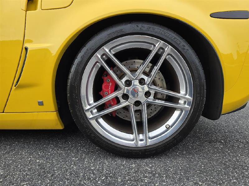 Used 2006 Chevrolet Corvette Z06 w/ Preferred Equipment Group RWD image 22