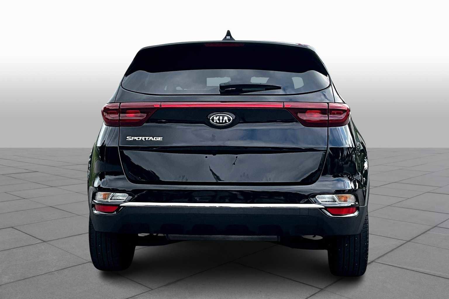 Used 2022 Kia Sportage LX w/ LX AWD Value Edition Package image 4