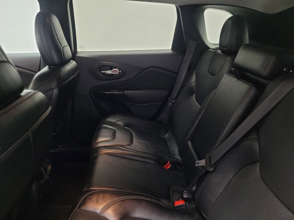 Used 2023 Jeep Cherokee Altitude Lux image 18
