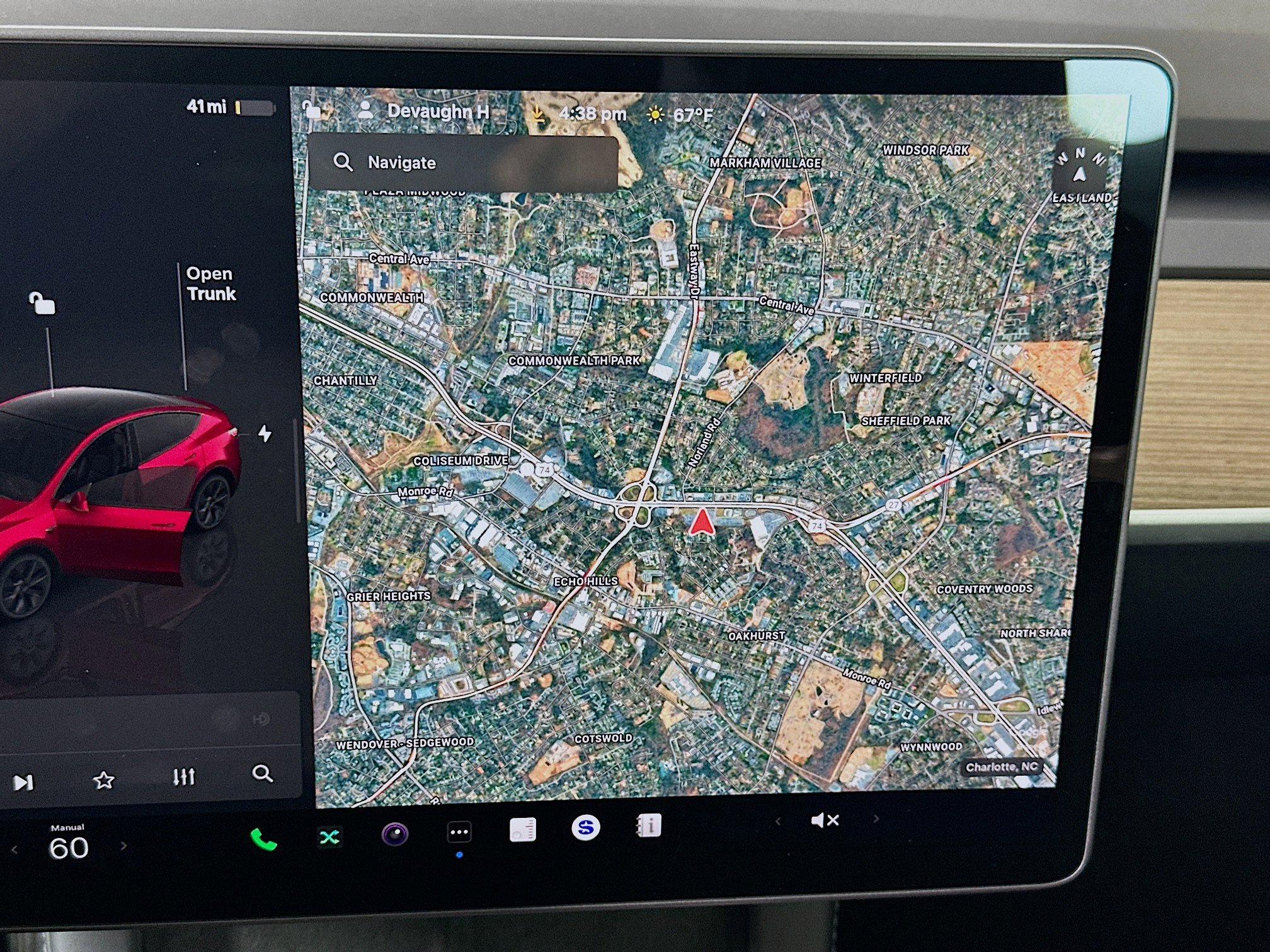 Used 2025 Tesla Model Y Long Range image 21