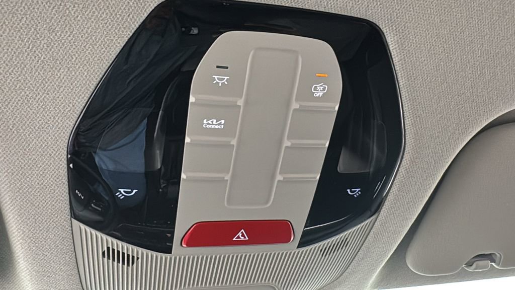 New 2025 Kia K4 LXS image 27