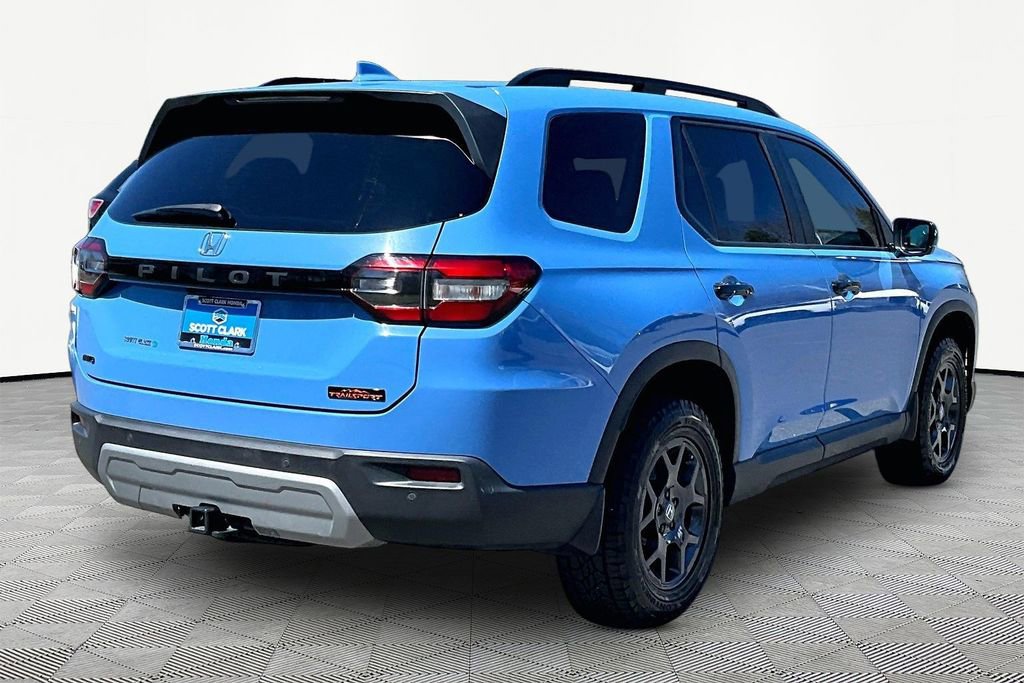 Used 2024 Honda Pilot TrailSport image 6