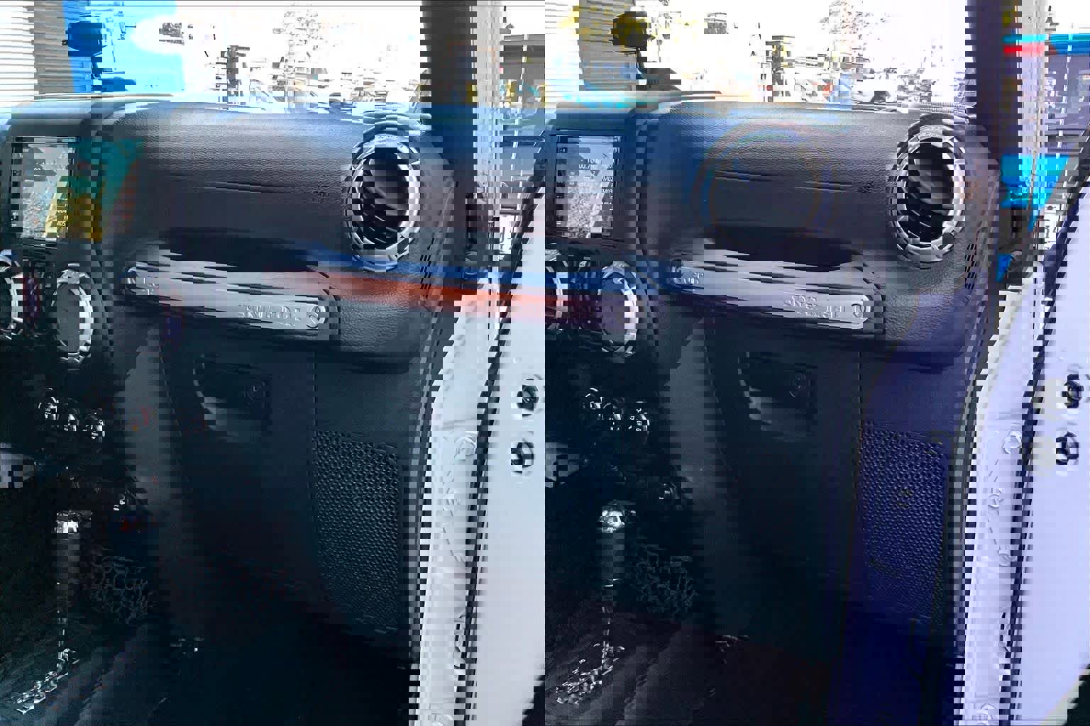 Used 2016 Jeep Wrangler Unlimited Sahara w/ Max Tow Package image 19