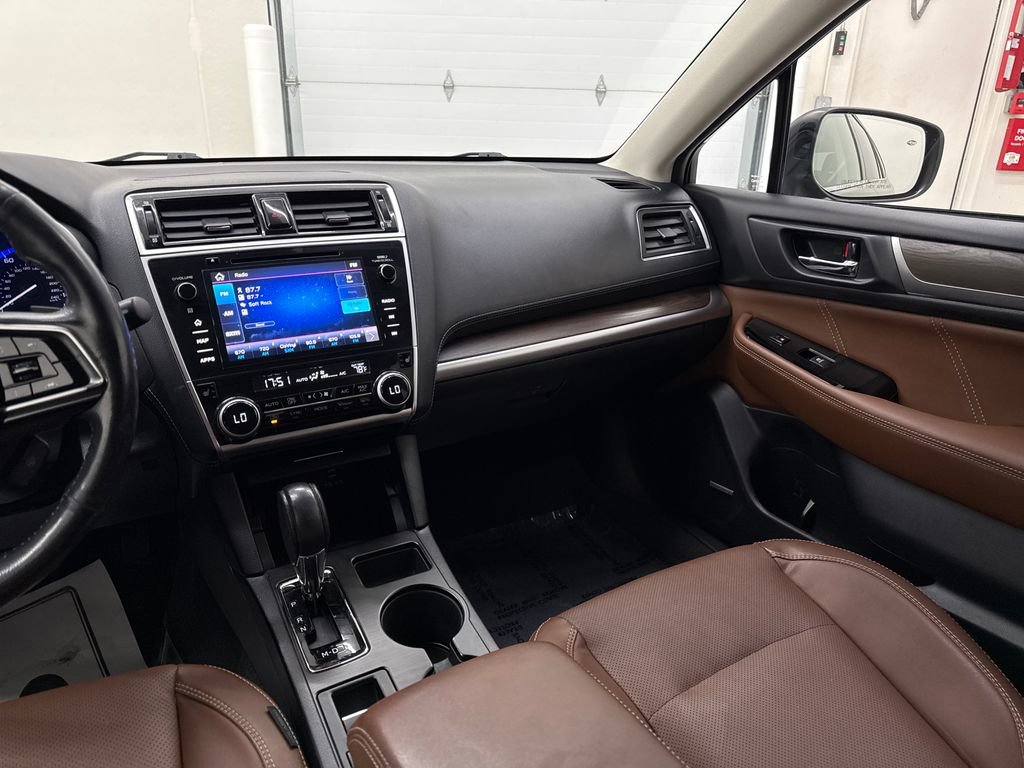 Used 2019 Subaru Outback 2.5i Touring AWD/4WD image 15