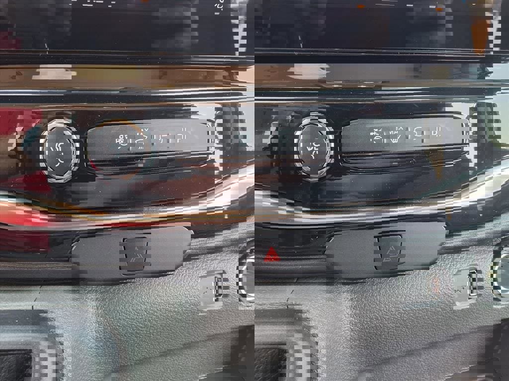 New 2025 Ford Transit 350 XLT image 10