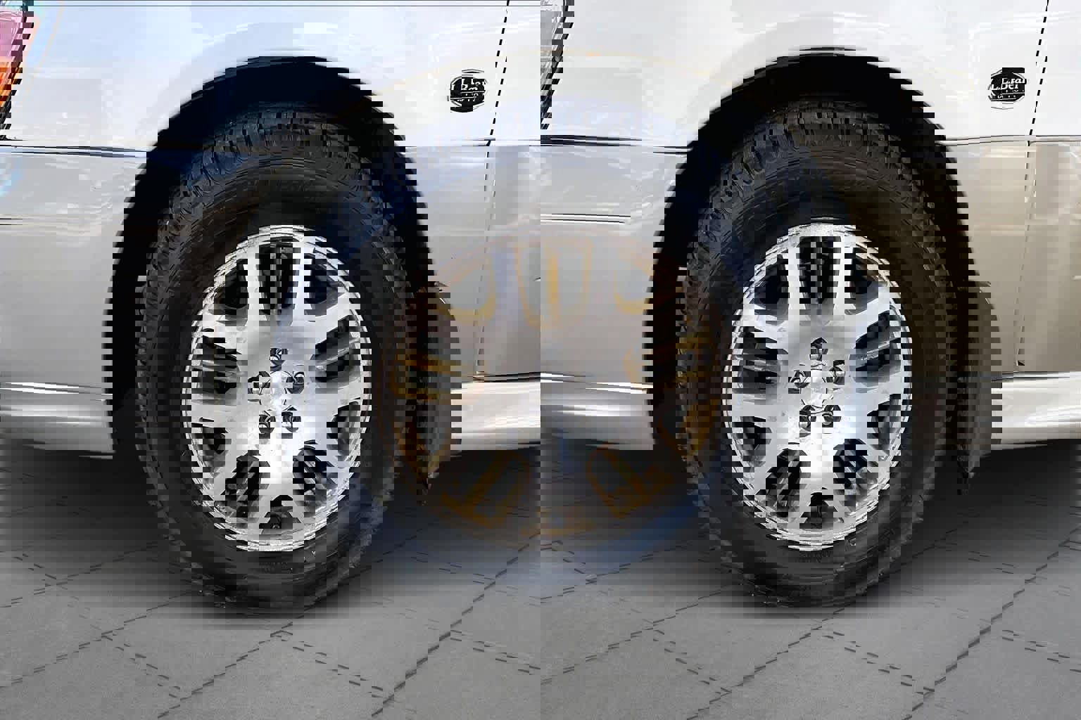 Used 2002 Subaru Outback H6 L.L. Bean Edition image 10