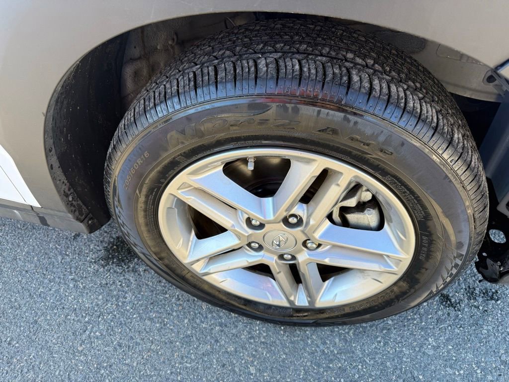 Certified 2023 Hyundai Kona SE w/ Cargo Package image 6