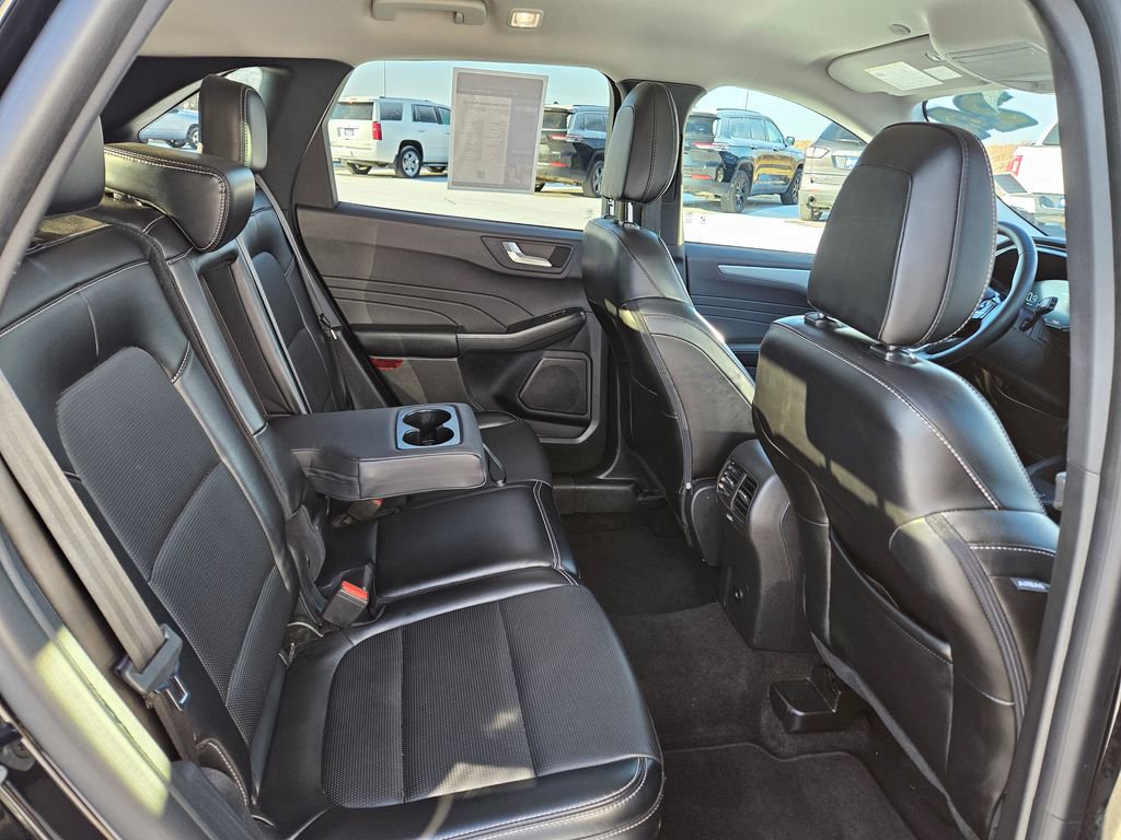 Used 2024 Ford Escape Platinum image 33