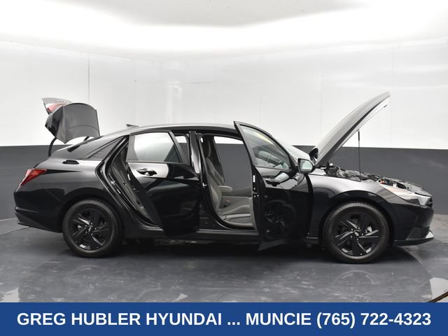 Used 2023 Hyundai Elantra SEL FWD image 38
