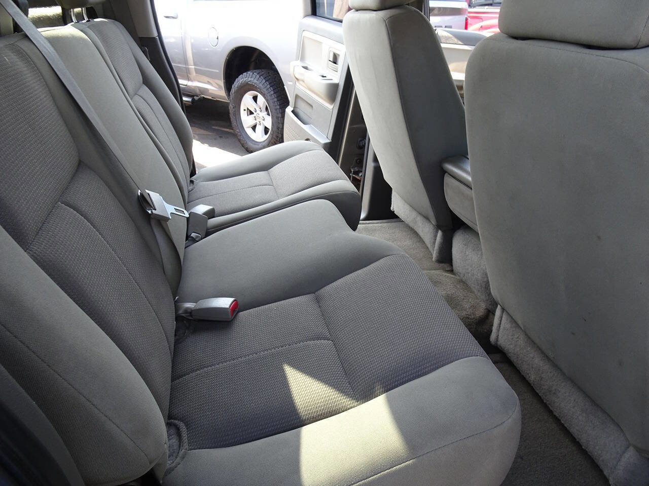 Used 2006 Dodge Dakota SLT w/ SLT Value Group image 19